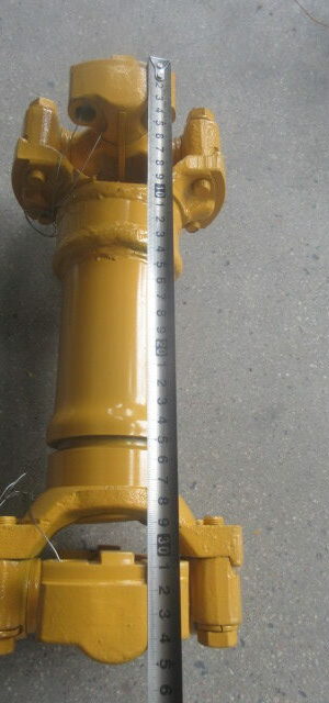 Вал карданный задний 252900465/500K.3.4/Z5G(1).1.2 XCMG Вал карданный задний 252900465/500K.3.4/Z5G(1).1.2 XCMG