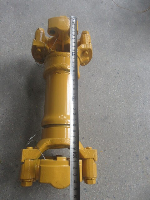 Вал карданный задний 252900465/500K.3.4/Z5G(1).1.2 XCMG Вал карданный задний 252900465/500K.3.4/Z5G(1).1.2 XCMG