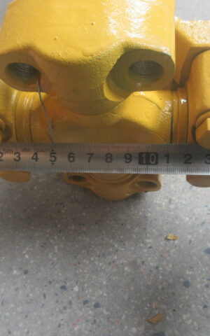 Вал карданный задний 252900465/500K.3.4/Z5G(1).1.2 XCMG Вал карданный задний 252900465/500K.3.4/Z5G(1).1.2 XCMG